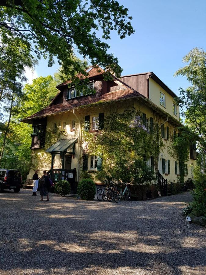 Strandvilla Hubertus - H7 - Maisonette Kandinsky Mit Seitlichem Meerblick Parkplatz Wlan Voll Ausgestattete Kueche Garten Grillplatz Waldbaden Familie Suedlage * Boltenhagen (Ostseebad)